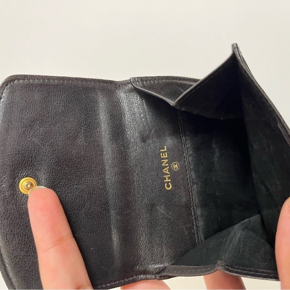 AUTHENTIC VINTAGE CHANEL LAMBSKIN WALLET - Picture 9 of 10